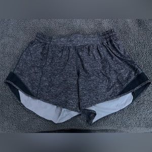 Lululemon- Hotty Hot Short- 4 inch - Grey